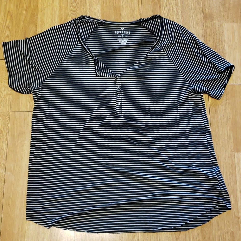 AEO Soft & Sexy striped shirt sleeve Henley tee XL